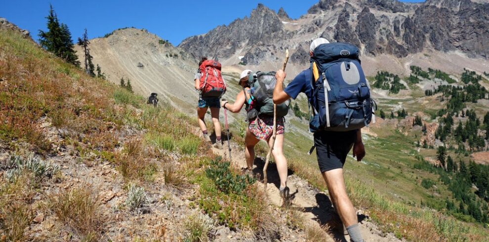 how-many-people-hike-the-pacific-crest-trail